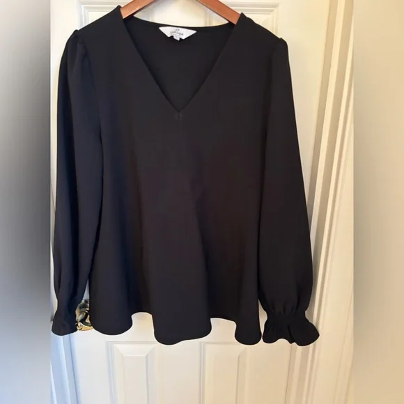 La roque Black V-Neck Long Sleeve Blouse size L - Picture 1 of 4